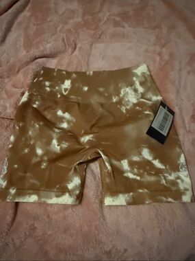 Darcsport High-Waist Tie-Dye Bike Shorts - Brown/ Cream